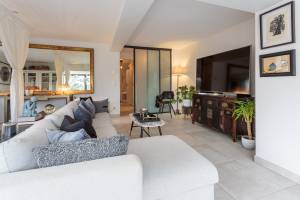 Caroline OSEWE - ARKESPACE